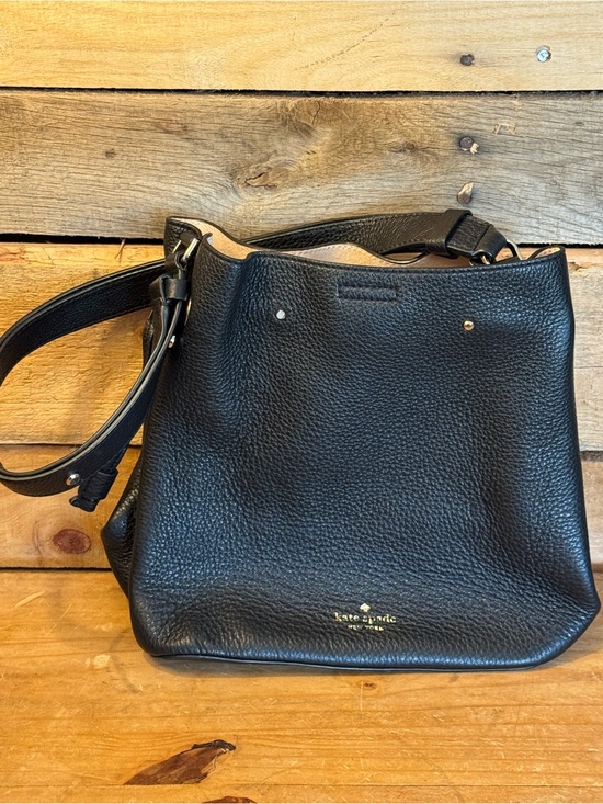 kate spade Handbags - Kate Spade Black Pebbled Leather Shoulder Bag
